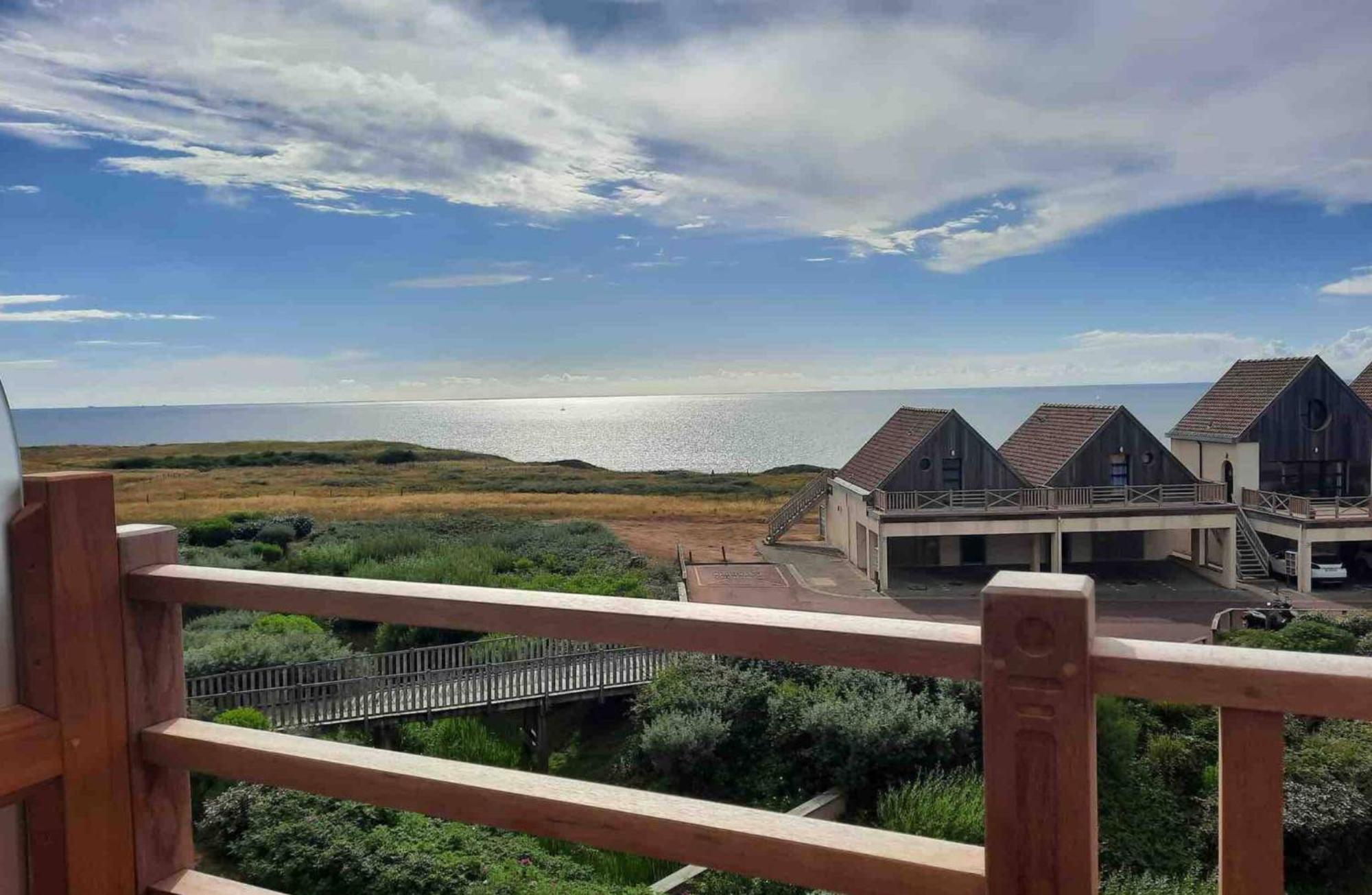 Le 246 - Duplex Face A La Mer Pour 4 Personnes, Wifi, Tv Full Sat, Parking Wimereux Exterior photo